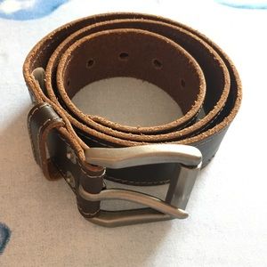 LAST CALL Levi’s men’s leather belt brown